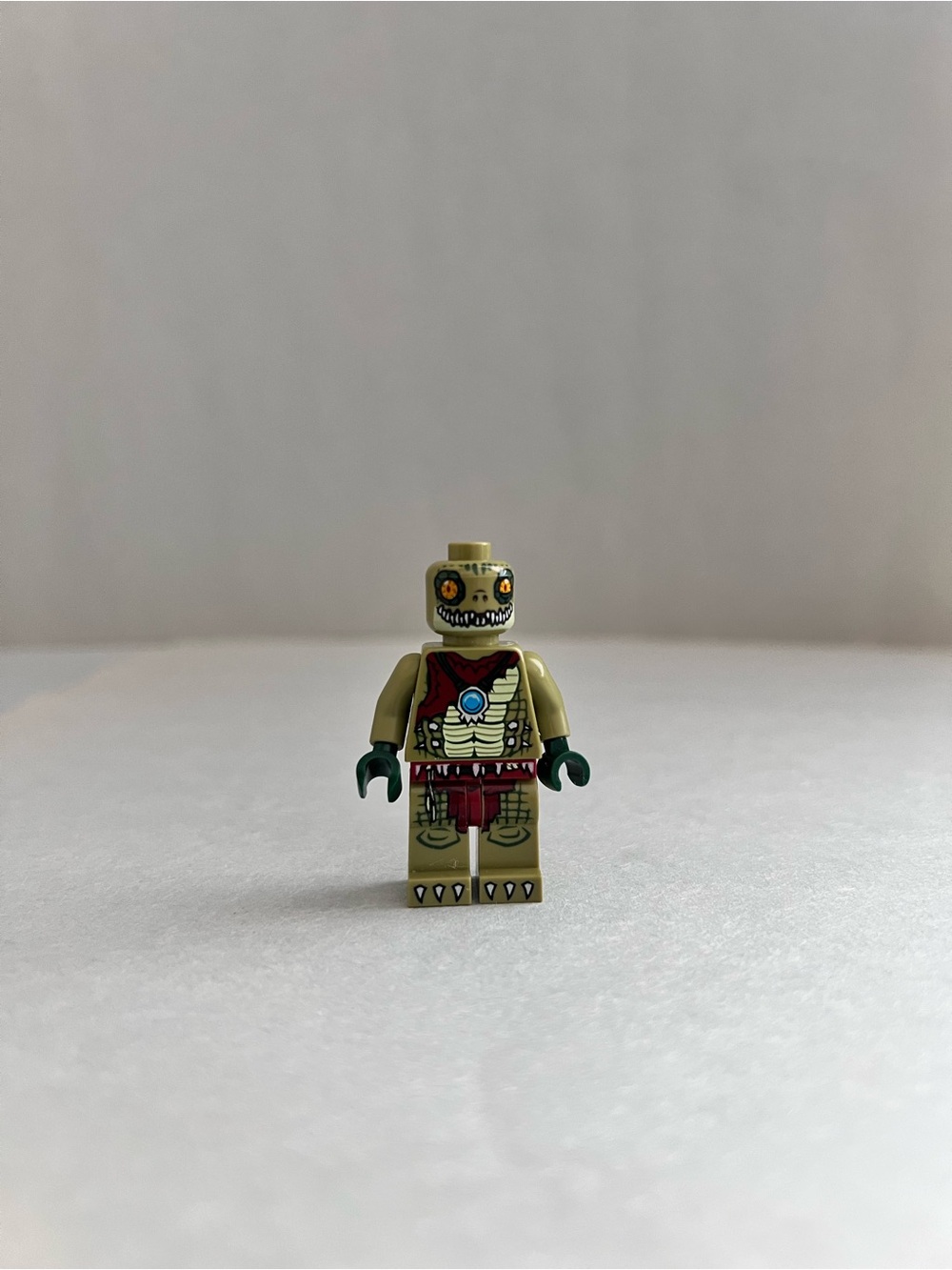 LEGO Legends of Chima Crawley Minifigure